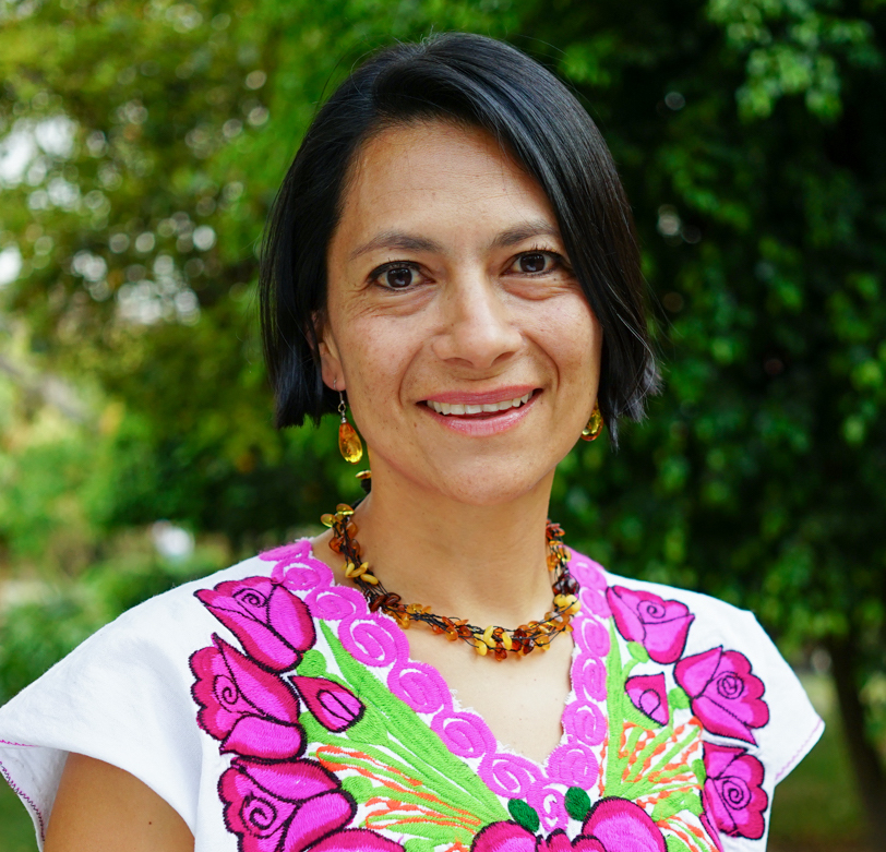 Headshot of Astrid Puentes