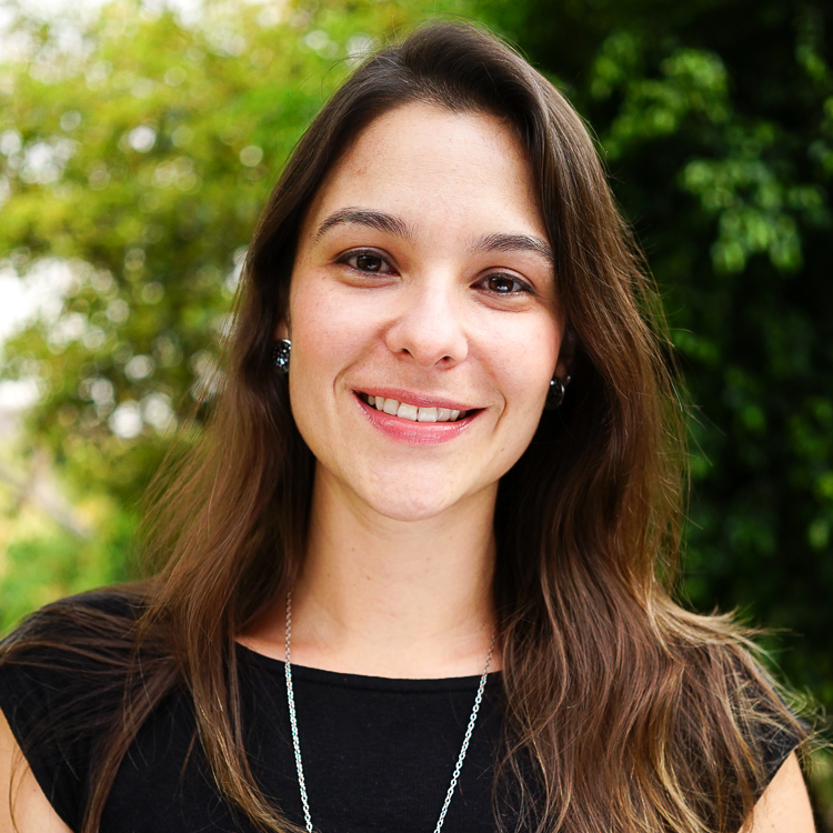 Headshot of María José González-Bernat 