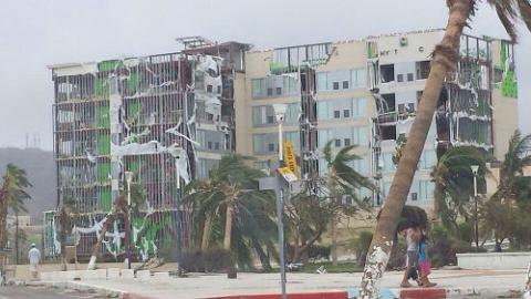 Photo: Damage caused by Hurricane Odile at the Hyatt Hotel in Baja California. Credit: Carlos Cortéz.