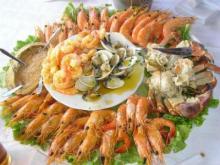 A platter of fresh seafood