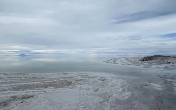El salar de Uyuni, el más grande del mundo, en Bolivia