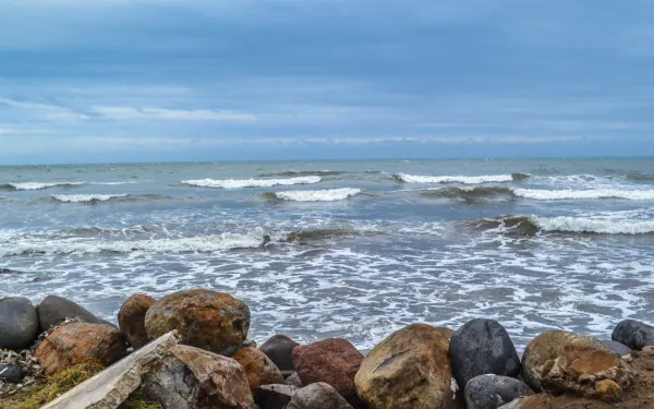 Erosión costera a causa de la ampliación del puerto de Veracruz en México.