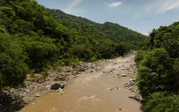 Tramo del río Motagua, el más extenso e importante de Guatemala.
