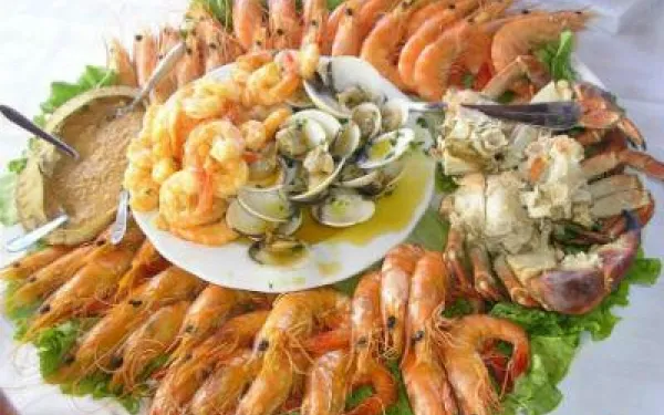 A platter of fresh seafood