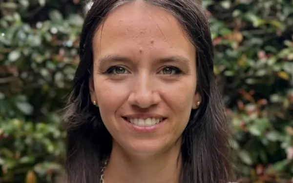 Headshot of Ana Jerolamon