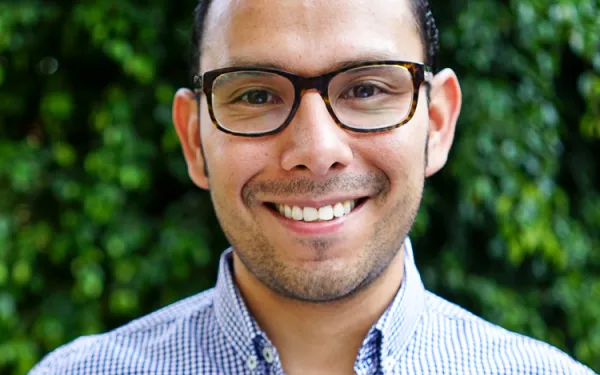 Headshot of Daniel Iglesias