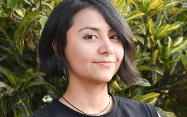 Headshot of Laura Yaniz Estrada