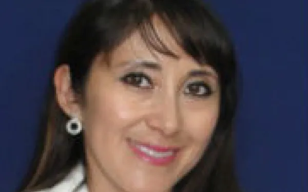Headshot of Claudia Marín