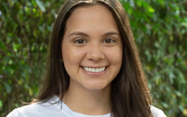 Headshot of María Angélica Londoño