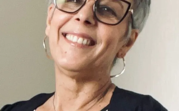 Headshot of Maria Amália Souza