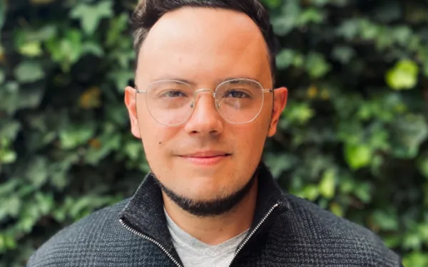 Headshot of Santiago Piñeros