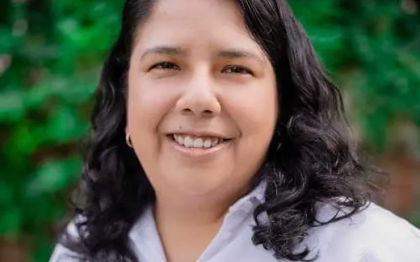 Headshot of Geraldine Izaguirre López