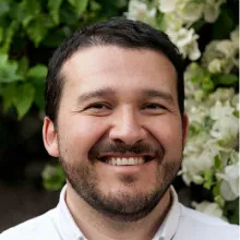 Headshot of Carlos Lozano Acosta